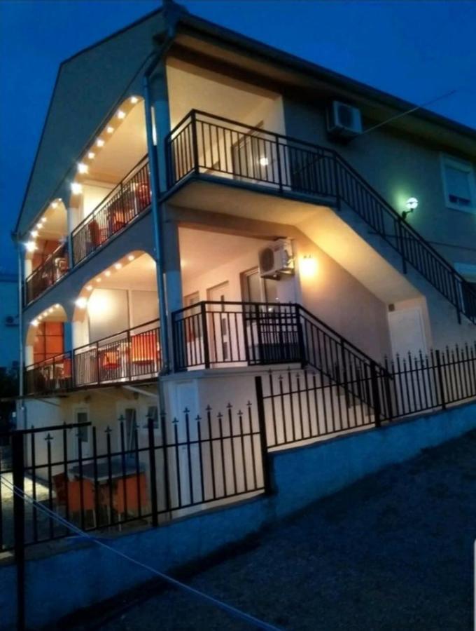 Apartmani Ljubica Utjeha Dış mekan fotoğraf