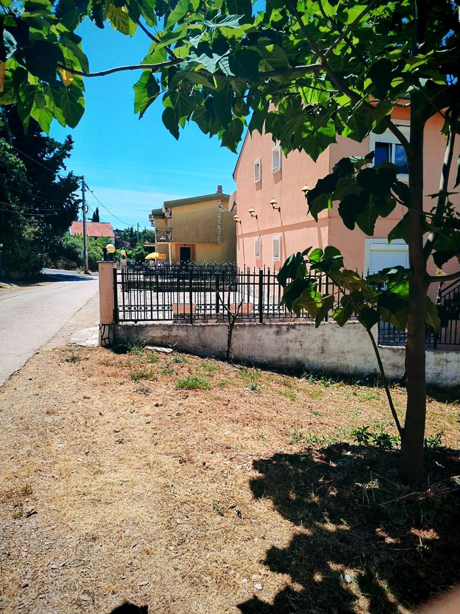 Apartmani Ljubica Utjeha Dış mekan fotoğraf